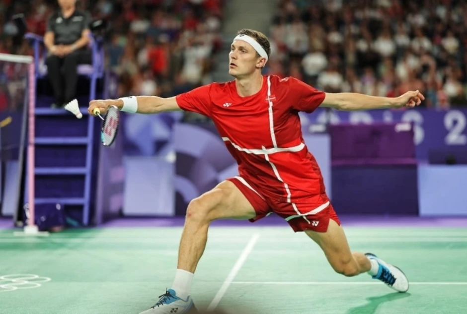 Tay vợt hai lần vô địch cầu lông Olympic giải nghệ Tay vợt hai lần vô địch cầu lông Olympic giải nghệ