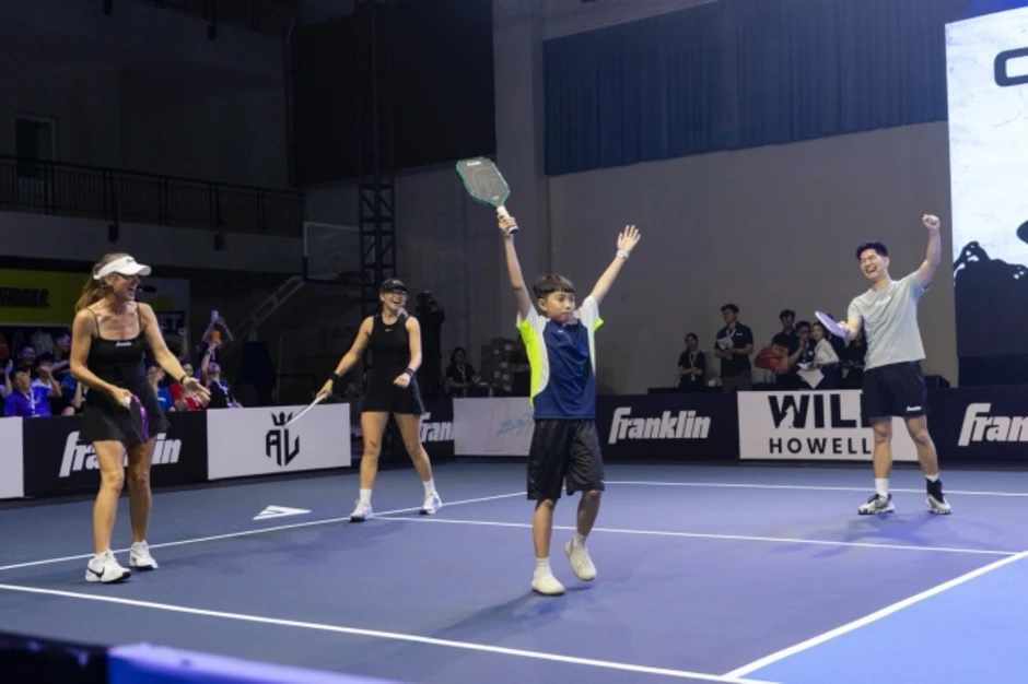 Tay vợt pickleball số 1 thế giới giao lưu khán giả Việt Tay vợt pickleball số 1 thế giới giao lưu khán giả Việt