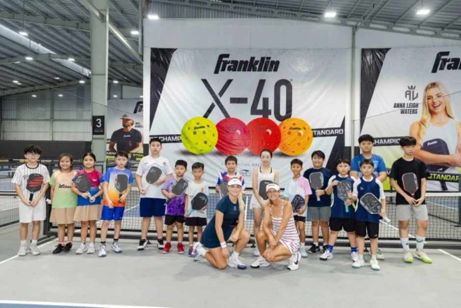 Tay vợt pickleball số 1 thế giới giao lưu khán giả Việt Tay vợt pickleball số 1 thế giới giao lưu khán giả Việt