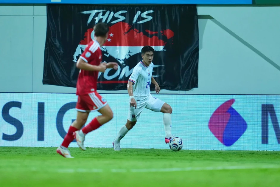 Thái Lan thắng 3-1 Singapore, rộng cửa vào chung kết Thái Lan thắng 3-1 Singapore, rộng cửa vào chung kết