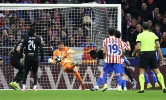 Thảm họa thủ môn tại Champions League