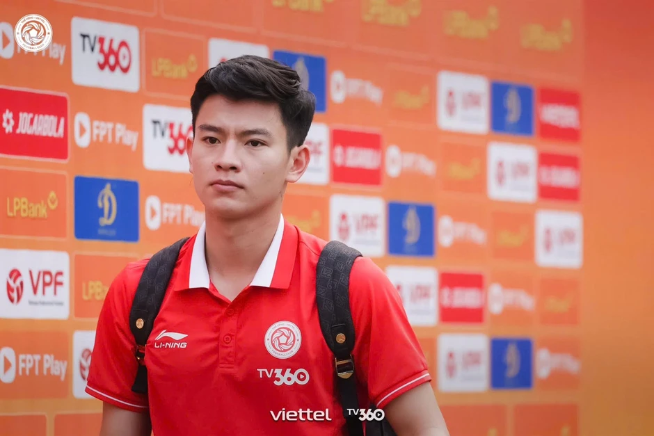 Thắng nhọc Thanh Hoá, Thể Công Viettel đeo bám quyết liệt Công an Hà Nội Thắng nhọc Thanh Hoá, Thể Công Viettel đeo bám quyết liệt Công an Hà Nội