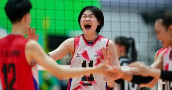 Thêm một đội bóng chuyền nữ Việt Nam gây sốc cho đối thủ nước ngoài