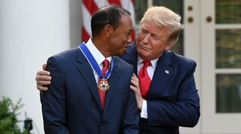Tiger Woods không được chở cháu của Tổng thống Trump