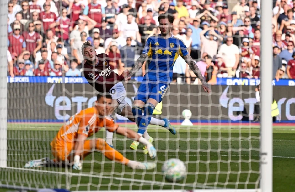 Tottenham ở lại, West Ham chia tay Ngoại hạng Anh - Báo TinVina Tottenham ở lại, West Ham chia tay Ngoại hạng Anh - Báo TinVina