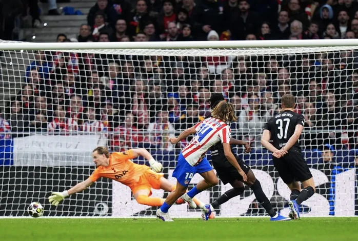 Tottenham thảm bại trước Atletico Madrid ở Champions League Tottenham thảm bại trước Atletico Madrid ở Champions League