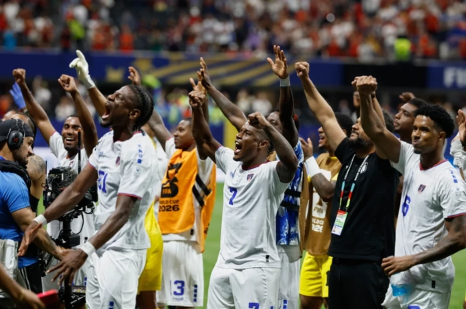 Trung vệ Cape Verde: 'Sẽ trả giá đắt nếu đá sòng phẳng với Tây Ban Nha' - Báo TinVina Trung vệ Cape Verde: 'Sẽ trả giá đắt nếu đá sòng phẳng với Tây Ban Nha' - Báo TinVina