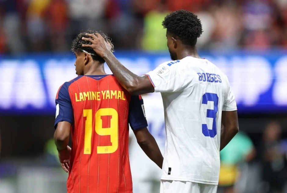 Trung vệ Cape Verde: 'Sẽ trả giá đắt nếu đá sòng phẳng với Tây Ban Nha' - Báo TinVina Trung vệ Cape Verde: 'Sẽ trả giá đắt nếu đá sòng phẳng với Tây Ban Nha' - Báo TinVina