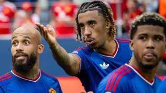 Trung vệ Man Utd tự tin sẽ vô địch Ngoại hạng Anh mùa tới - Báo TinVina