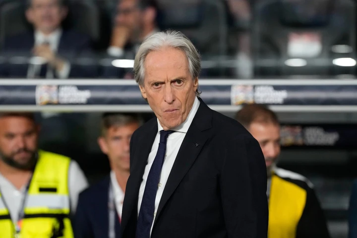Trước Ronaldo, HLV Jorge Jesus từng thẳng thay loại Neymar Trước Ronaldo, HLV Jorge Jesus từng thẳng thay loại Neymar