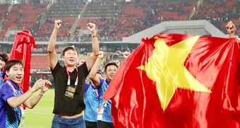 Truyền thông Hàn Quốc đặt niềm tin vào HLV Kim Sang-sik và đội tuyển Việt Nam