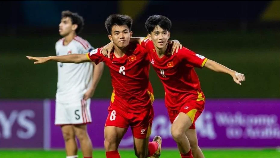 Từ Trần Thành với bàn thắng vàng đưa U-19 Việt Nam dự World Cup đến đội U-17 Từ Trần Thành với bàn thắng vàng đưa U-19 Việt Nam dự World Cup đến đội U-17