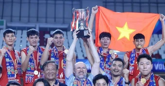 Tuyển bóng chuyền nam Việt Nam được thưởng lớn sau chức vô địch lịch sử