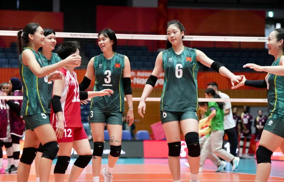 Tuyển bóng chuyền nữ Việt Nam thắng đội có... học sinh cấp 2 ở Asiad