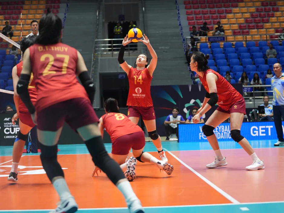 Tuyển bóng chuyền nữ Việt Nam thua Kazakhstan, dễ gặp Hàn Quốc ở bán kết Tuyển bóng chuyền nữ Việt Nam thua Kazakhstan, dễ gặp Hàn Quốc ở bán kết