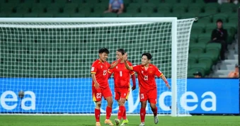 Tuyển nữ Việt Nam đau đầu lựa chọn phương án