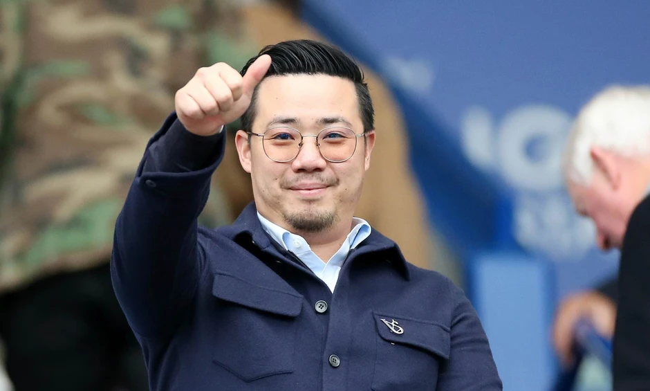 Tỷ phú Thái Lan 'đứng ngồi không yên' khi Leicester lâm nguy Tỷ phú Thái Lan 'đứng ngồi không yên' khi Leicester lâm nguy