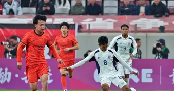 U-23 Thái Lan và Trung Quốc “xử lý” cồng kềnh quá, chỉ U-23 Việt Nam là gọn