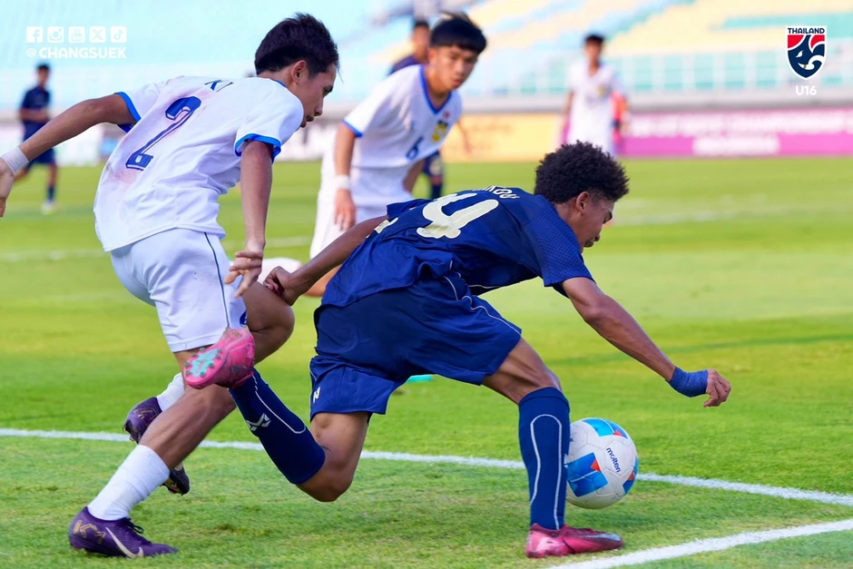 U17 Thái Lan thua ngược U17 Lào, bị loại khỏi giải Đông Nam Á U17 Thái Lan thua ngược U17 Lào, bị loại khỏi giải Đông Nam Á