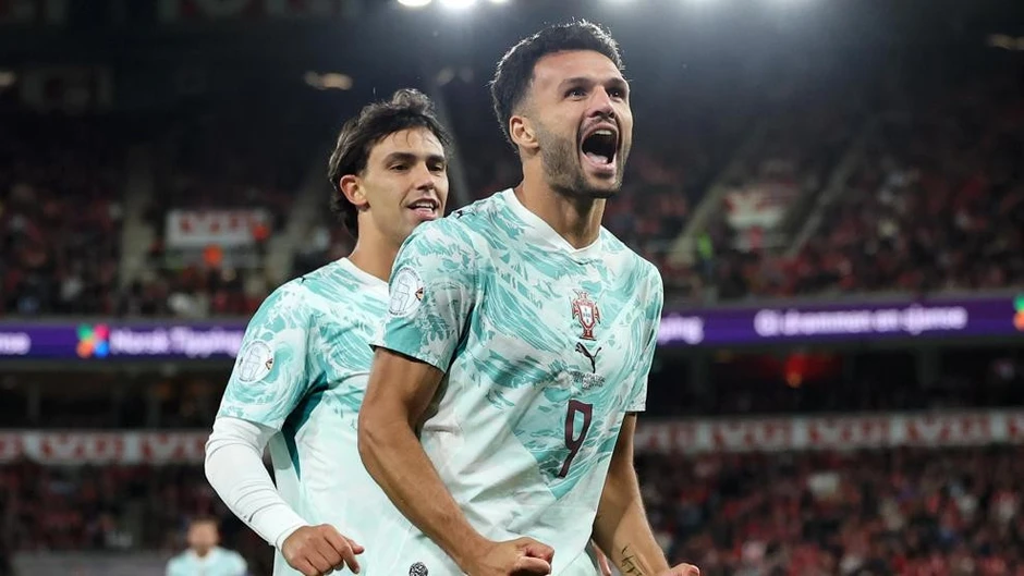 UEFA Nations League: Hy Lạp gây sốc trước Đức, Bồ Đào Nha hạ Na Uy UEFA Nations League: Hy Lạp gây sốc trước Đức, Bồ Đào Nha hạ Na Uy