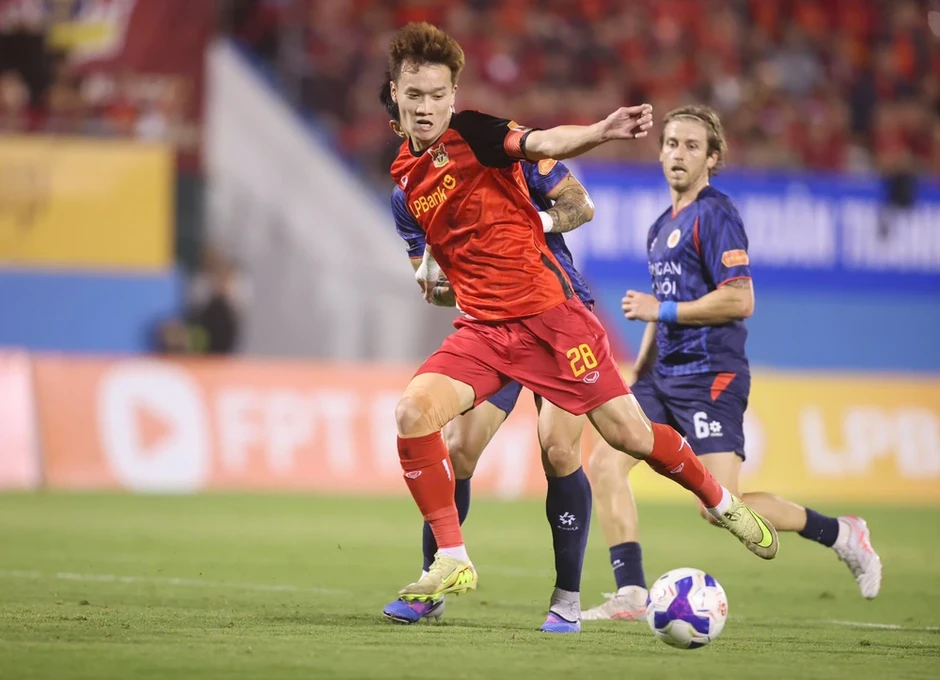 V-League nóng như chảo lửa