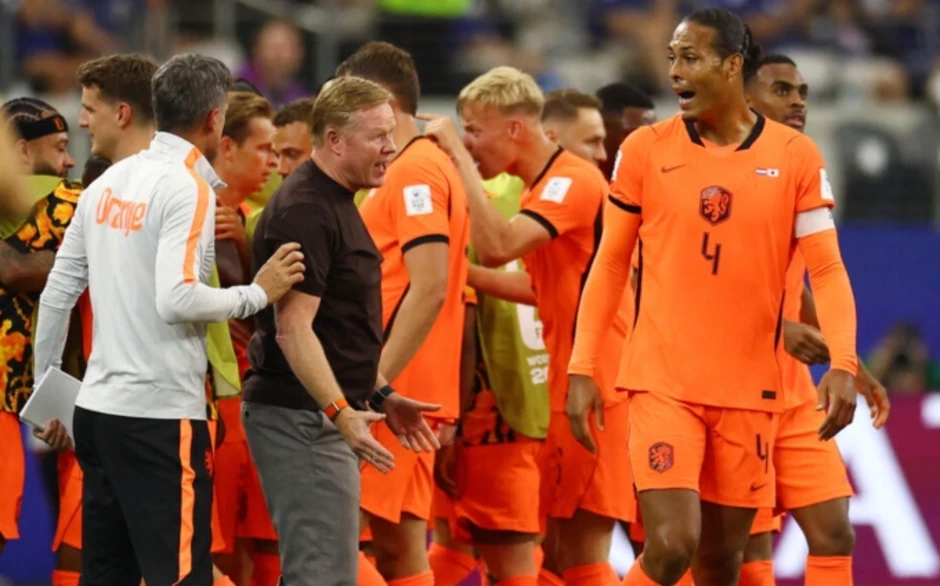 Van Dijk ám chỉ FIFA lợi dụng quãng nghỉ uống nước để bán quảng cáo - Báo TinVina Van Dijk ám chỉ FIFA lợi dụng quãng nghỉ uống nước để bán quảng cáo - Báo TinVina