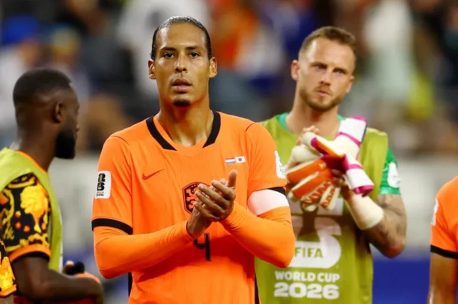 Van Dijk bị chê 'xoay người như Boeing 747' - Báo TinVina Van Dijk bị chê 'xoay người như Boeing 747' - Báo TinVina