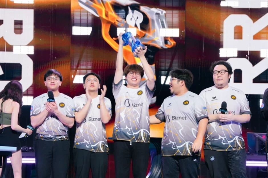 VĐV Esports Ngô Công Anh: 'Bỏ cuộc không nằm trong từ điển của tôi' - Báo TinVina VĐV Esports Ngô Công Anh: 'Bỏ cuộc không nằm trong từ điển của tôi' - Báo TinVina