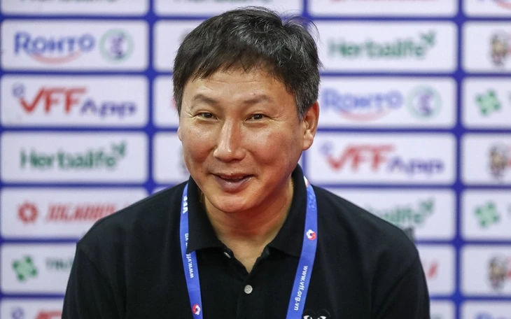 VFF gia hạn hợp đồng với trợ lý HLV Kim Sang Sik VFF gia hạn hợp đồng với trợ lý HLV Kim Sang Sik