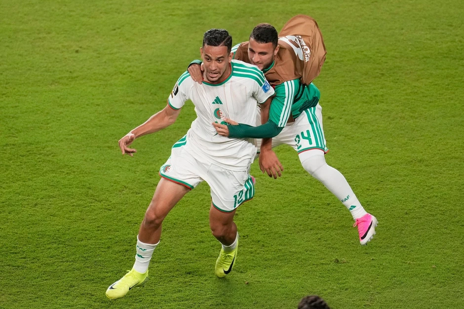 Vì sao Áo và Algeria sẽ không muốn thắng ở trận cuối vòng bảng World Cup? Vì sao Áo và Algeria sẽ không muốn thắng ở trận cuối vòng bảng World Cup?