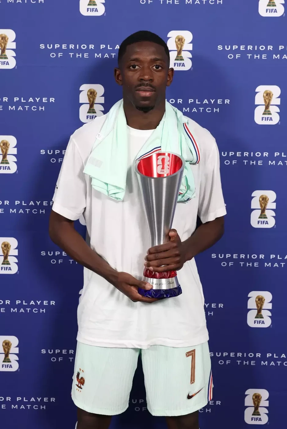 Vì sao giải thưởng Cầu thủ hay nhất của Messi khác Dembele? - Báo TinVina Vì sao giải thưởng Cầu thủ hay nhất của Messi khác Dembele? - Báo TinVina