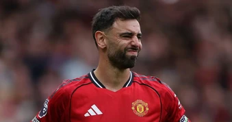 Vì sao MU dừng đàm phán hợp đồng mới với Bruno Fernandes?