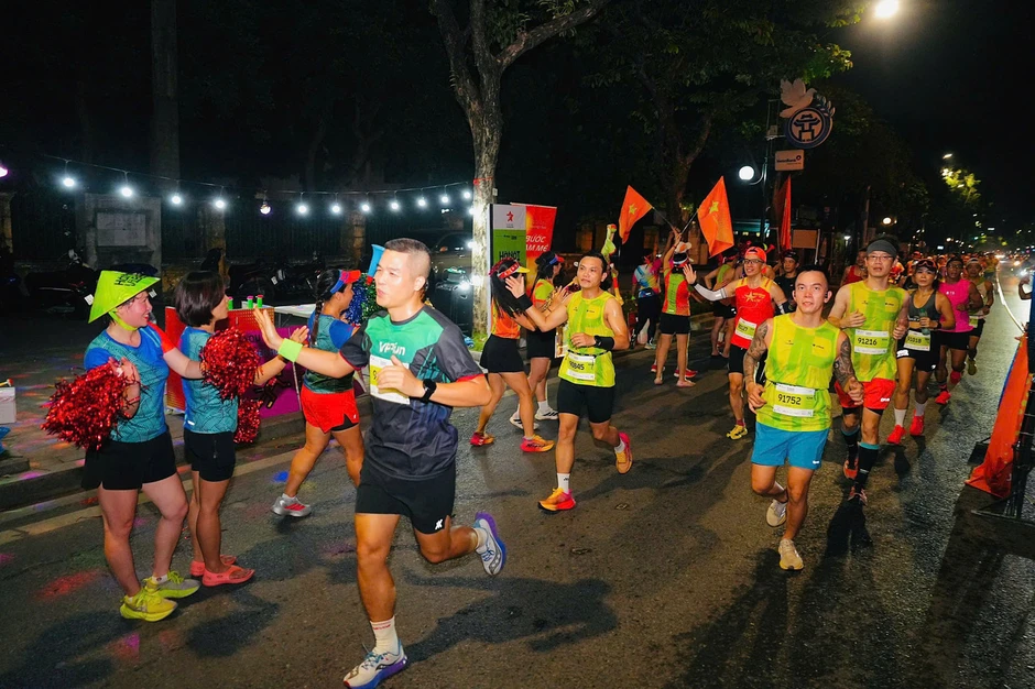 VPIM 2026: Hơn 11.000 vận động viên chinh phục những cung đường Hà Nội VPIM 2026: Hơn 11.000 vận động viên chinh phục những cung đường Hà Nội