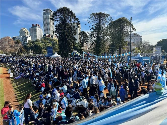 World Cup 2026: Cơn sốt cổ vũ đội tuyển Argentina trước bán kết World Cup 2026: Cơn sốt cổ vũ đội tuyển Argentina trước bán kết