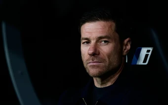 Xabi Alonso và lời tuyên chiến tới phòng thay đồ Chelsea - Báo TinVina
