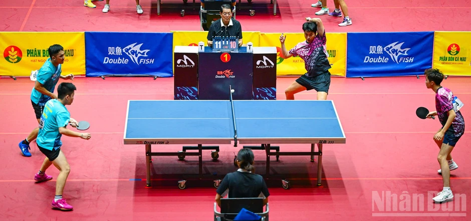 Xác định các cặp bán kết nội dung đôi nam, đôi nữ Xác định các cặp bán kết nội dung đôi nam, đôi nữ