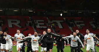 Ý nghĩa từ chiến thắng lịch sử của Leeds United trước MU