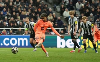 Yamal ghi bàn phút bù giờ, Barcelona thoát hiểm trên sân Newcastle