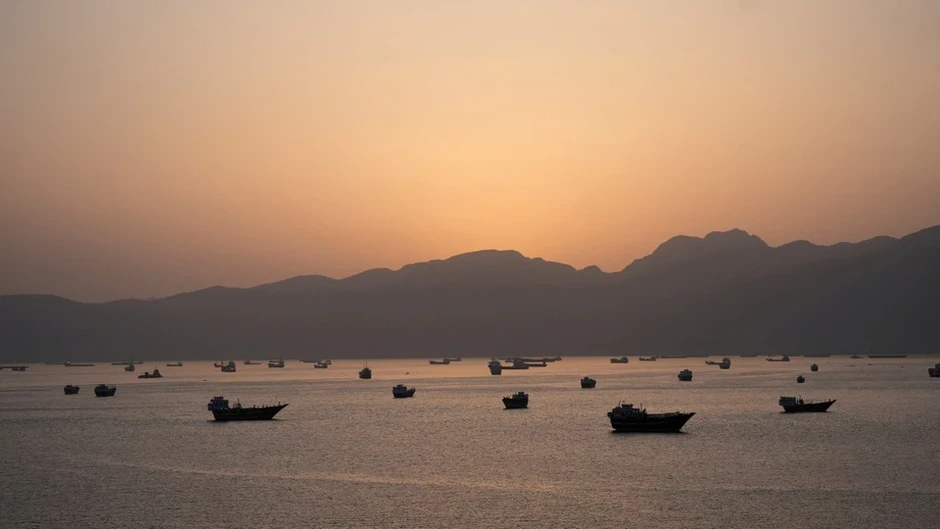 '125 tỷ USD' mắc kẹt tại Hormuz '125 tỷ USD' mắc kẹt tại Hormuz