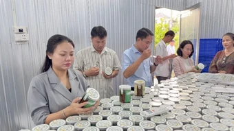 180 gian hàng nông sản đặc sản quy tụ tại phường Bình Đông