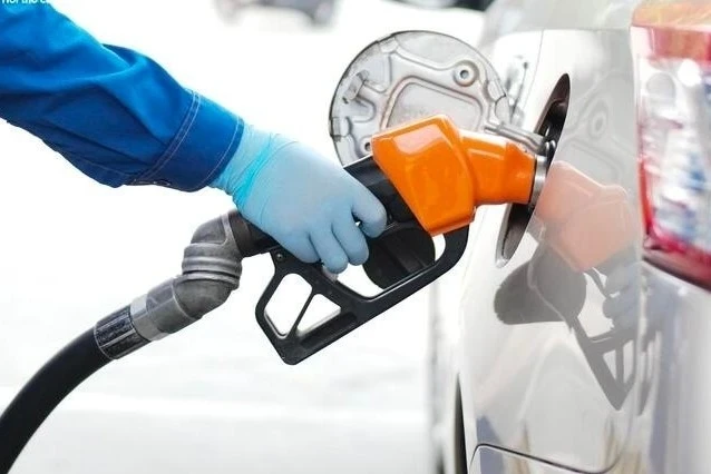 3 doanh nghiệp đầu mối xăng dầu vừa bị xử phạt 3 doanh nghiệp đầu mối xăng dầu vừa bị xử phạt