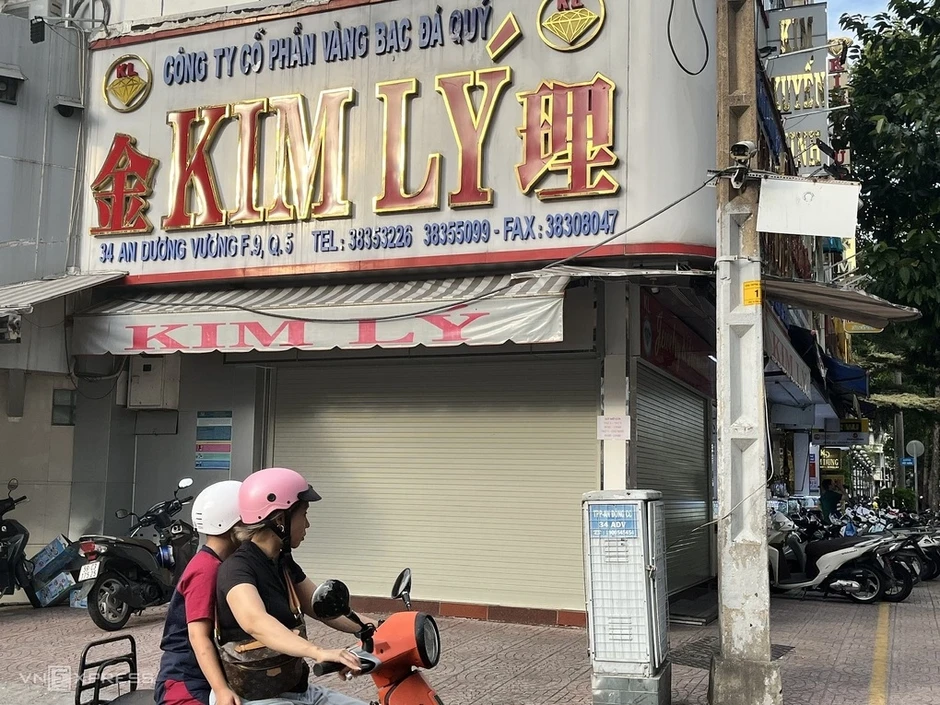 Ba thương hiệu kim cương lớn đồng loạt đóng cửa Ba thương hiệu kim cương lớn đồng loạt đóng cửa