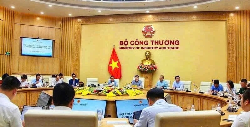 Bán xăng E10 trên toàn quốc trong tháng 4 Bán xăng E10 trên toàn quốc trong tháng 4