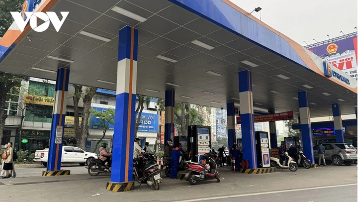 Bảo đảm nguồn cung, ổn định giá nhiên liệu xăng dầu trong tình hình mới Bảo đảm nguồn cung, ổn định giá nhiên liệu xăng dầu trong tình hình mới