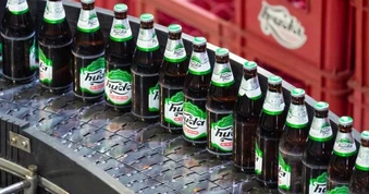 Bị Heineken khiếu nại, Carlsberg Việt Nam lĩnh án phạt 200 triệu đồng