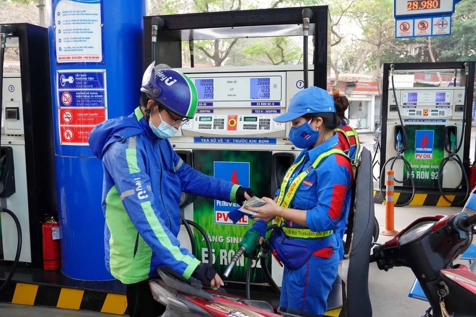Bộ Công Thương ra chỉ đạo 'nóng' với các đầu mối phân phối xăng dầu Bộ Công Thương ra chỉ đạo 'nóng' với các đầu mối phân phối xăng dầu