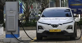 Bộ Công Thương siết quy chuẩn trạm sạc xe điện