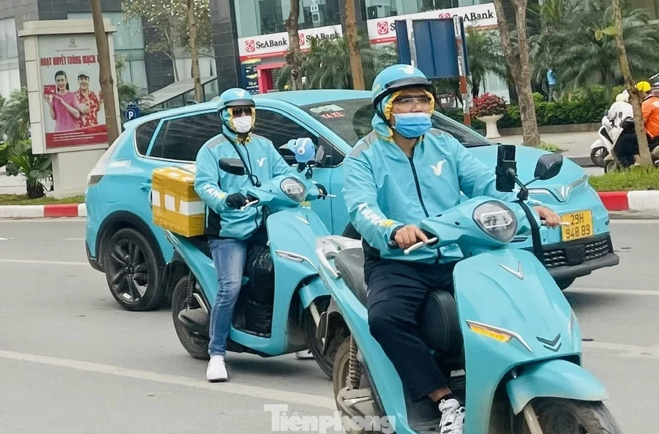 Bộ Xây dựng khuyến khích chuyển xe chạy xăng sang xe điện Bộ Xây dựng khuyến khích chuyển xe chạy xăng sang xe điện
