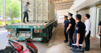 Buộc tiêu hủy 325.000 bao thuốc lá giả nhãn hiệu ESSE Change