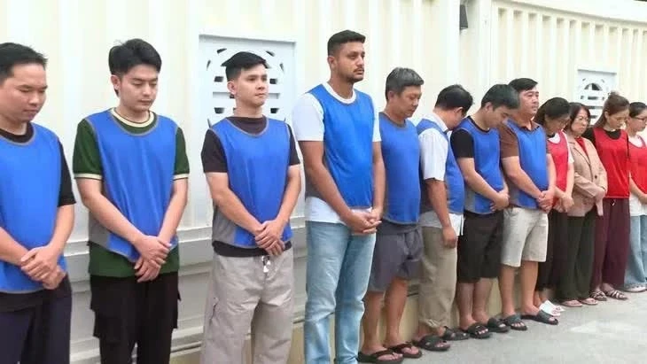 Buôn lậu kim cương: Cục Hải quan nói gì về việc kiểm soát nhập khẩu?
